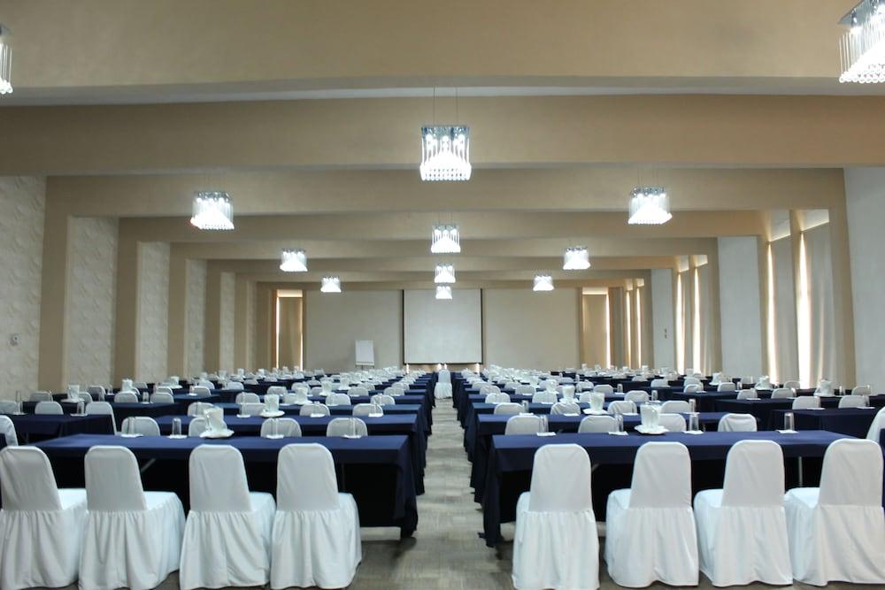 Hotel Las Trojes Агуаскалиентес Екстериор снимка